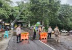 Polres-Mojokerto-Tutup-Jalur-Pacet--Cangar-Selama-Proses-Penanganan-Longsor