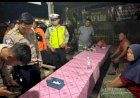 Sigap-dan-Humanis-Polisi-Bantu-Pemudik-yang-Tersesat-di-Ngawi