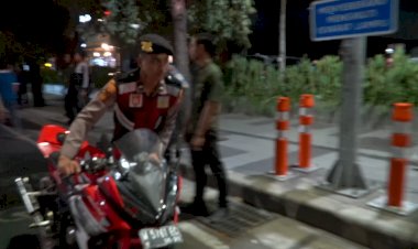 Personel-Gabungan-Polrestabes-Surabaya-Tertibkan-Bali-Amankan-110-Motor