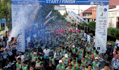 Peringati-HUT-Lantas,-Polres-Probolinggo-Kota-Gelar-Lari-Tretan-Zebrun-6,8K-Dengan-Ratusan-Runner