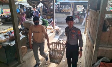 Polres-Tulungagung-Gelar-Karya-Bakti-Antisipasi-Banjir