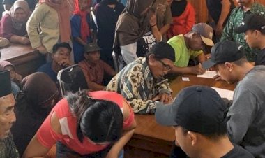 Kolaborasi-Wujudkan-Harkamtibmas-Polresta-Banyuwangi-dan-PT-Bumisari-Bagikan-Tali-Asih-untuk-Warga-Pakel