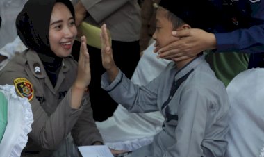 Sambut-Hari-Bhayangkara-ke-–-78,-Polwan-Polres-Mojokerto-Gelar-Bakti-Kesehatan