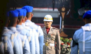 Presiden-Jokowi-Pimpin-Upacara-Hari-Kesaktian-Pancasila-di-Lubang-Buaya,-Kapolri-Turut-Mendampingi