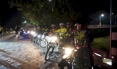 Sinegitas-Polres-Mojokerto-Kota-bersama-Kodim-0815-Patroli-Jaga-Kamtibmas-Tahapan-Kampanye-Pilkada-2024