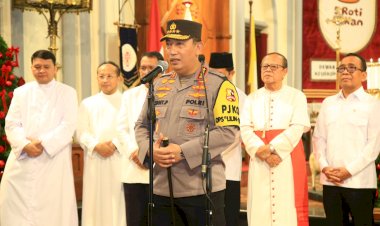 Jelang-Ibadah-Malam-Natal,-Menko-Polkam-Kapolri-Tinjau-Gereja-GKI-Samanhudi-dan-Gereja-Immanuel