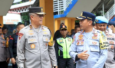 Pastikan-Keamanan-Malam-Tahun-Baru,-Kapolda-Jatim-Cek-Pospam-dan-Posyan