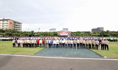 Polda-Jatim-Bersama-Serikat-Pekerja-dan-Buruh-Gelar-Apel-Kebangsaan-Jaga-Stabilitas-Kamtibmas