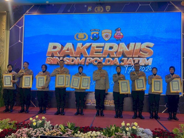 Bagian SDM Polresta Sidoarjo Raih Terbaik Laporan Siap Semeru