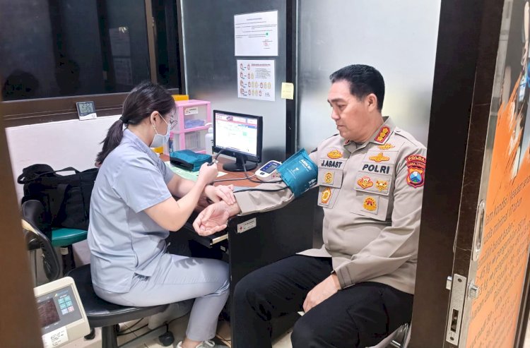 Peringati Hari Jadi Humas Polri ke -74 Polda Jatim Gelar Donor Darah