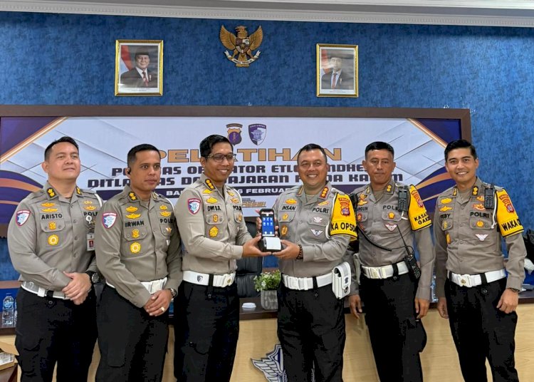 ETLE Mobile Handheld Perkuat Modernisasi Penindakan Lalu Lintas di Kaltim